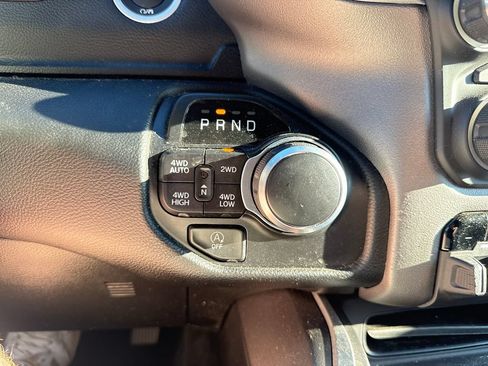 Used 2022 RAM 1500 Big Horn AWD/4WD image 23