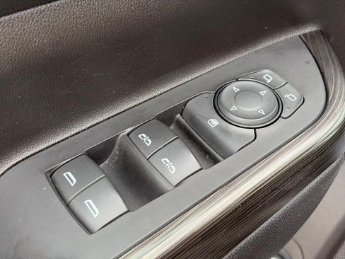 Used 2023 GMC Acadia SLT AWD/4WD image 22