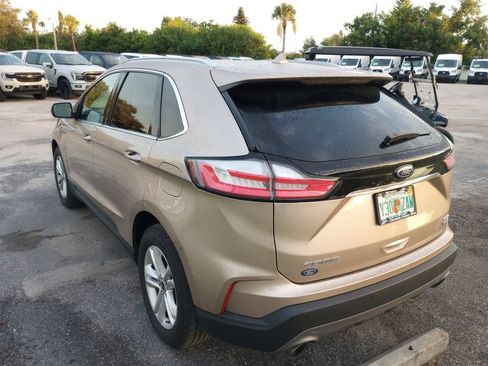 Used 2020 Ford Edge SEL w/ Convenience Package FWD image 2