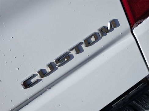 Used 2024 Chevrolet Silverado 1500 Custom image 10