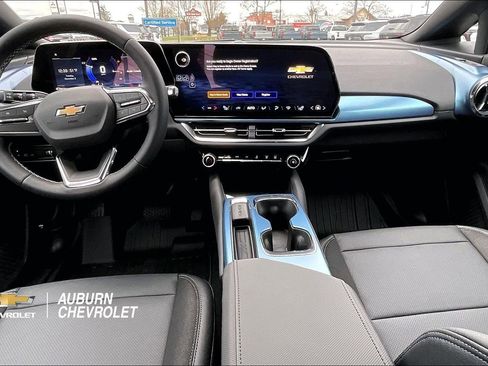 New 2026 Chevrolet Equinox EV LT AWD/4WD image 5