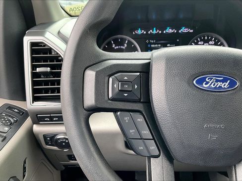 Used 2019 Ford F250 XLT w/ XLT Premium Package image 18