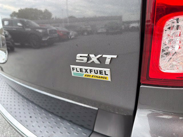Used 2019 Dodge Grand Caravan SXT FWD image 12