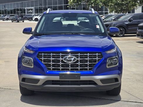 Used 2025 Hyundai Venue SEL FWD image 11