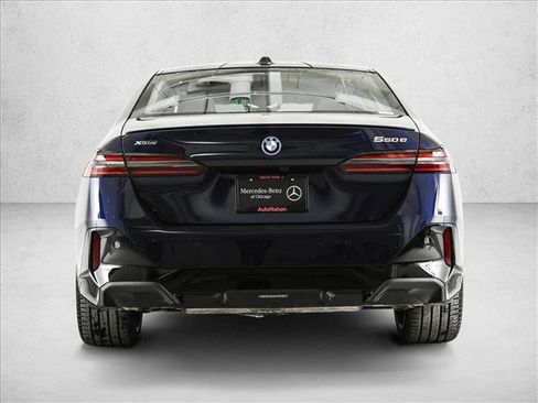 Used 2026 BMW 550e xDrive w/ Premium Package image 7