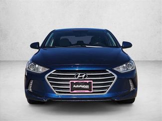 Used 2017 Hyundai Elantra SE w/ SE A/T Tech Package 03 video 2