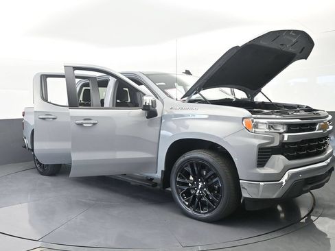 Used 2024 Chevrolet Silverado 1500 LT RWD image 75