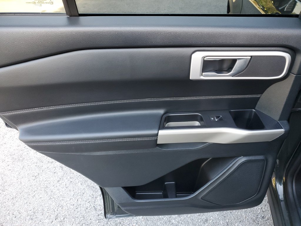 Used 2022 Ford Explorer XLT RWD image 10