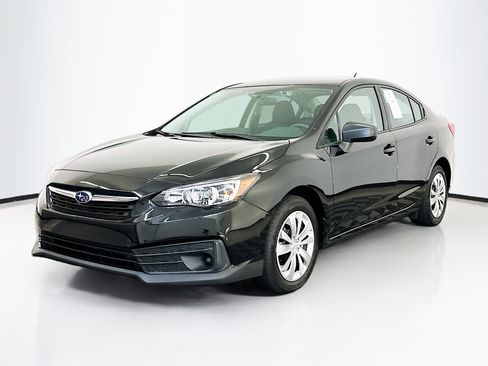 Used 2020 Subaru Impreza 2.0i image 3