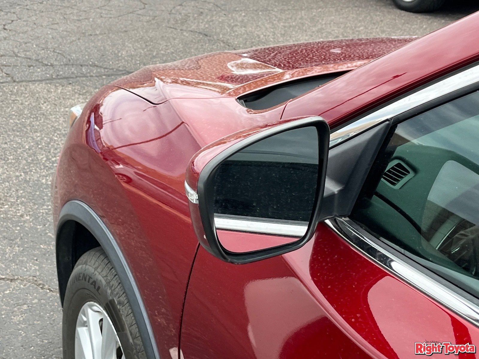 Used 2020 Nissan Rogue SV FWD image 9