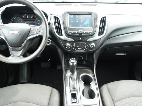 Used 2018 Chevrolet Equinox LT FWD image 35