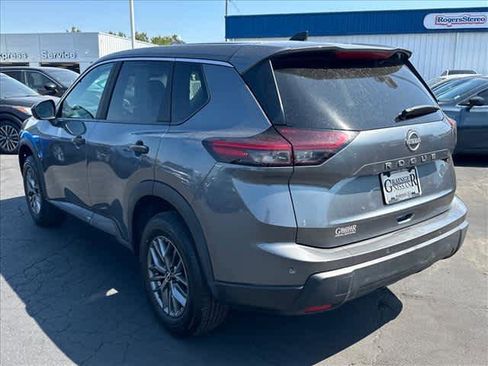Used 2024 Nissan Rogue S FWD image 5