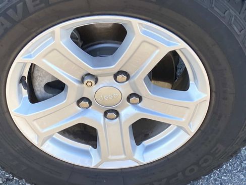 Certified 2021 Jeep Wrangler Unlimited Sport image 25