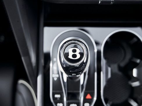 Used 2023 Bentley Bentayga Extended Wheelbase AWD/4WD image 72