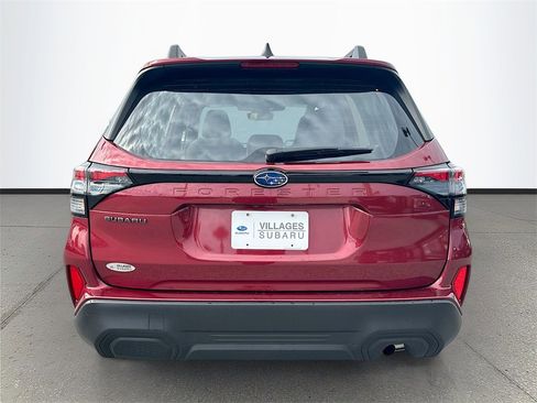 Used 2025 Subaru Forester image 6