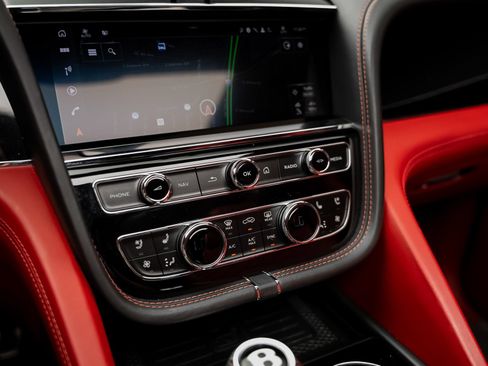Used 2022 Bentley Bentayga Speed AWD/4WD image 51