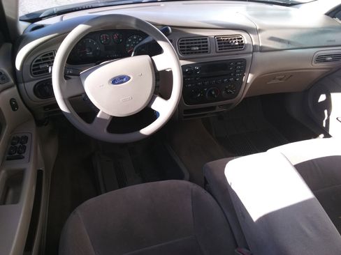 Used 2004 Ford Taurus SES image 10