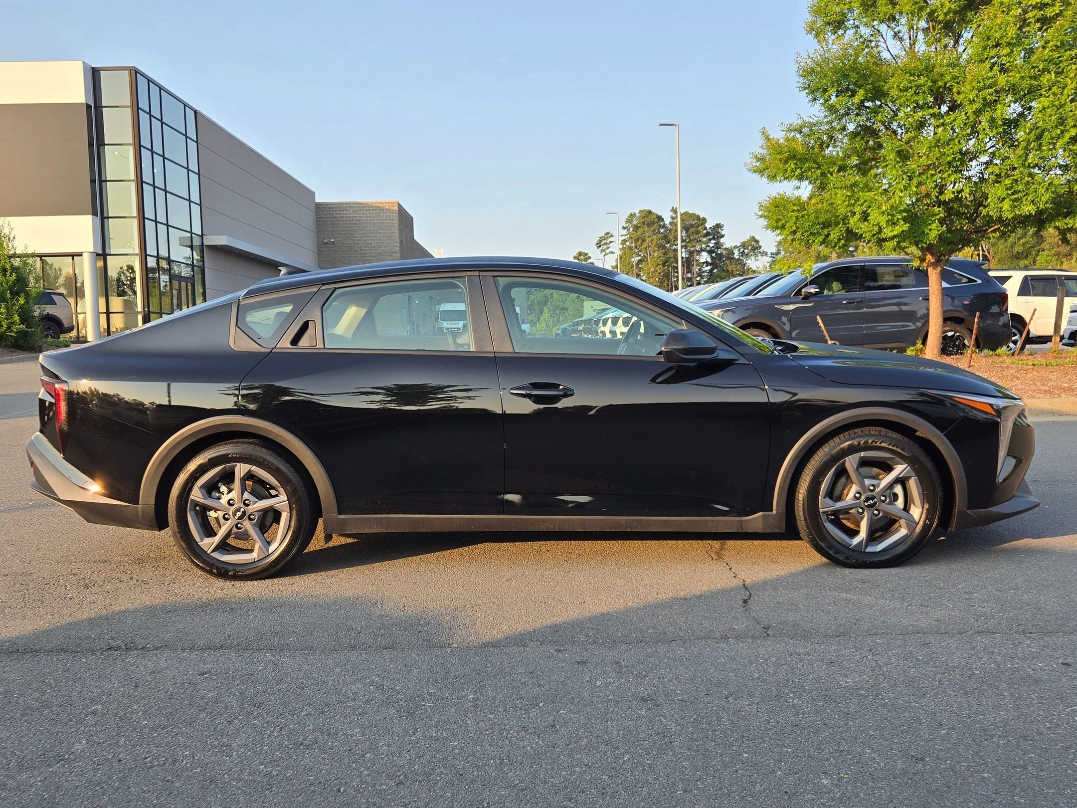 Used 2025 Kia K4 FWD image 8