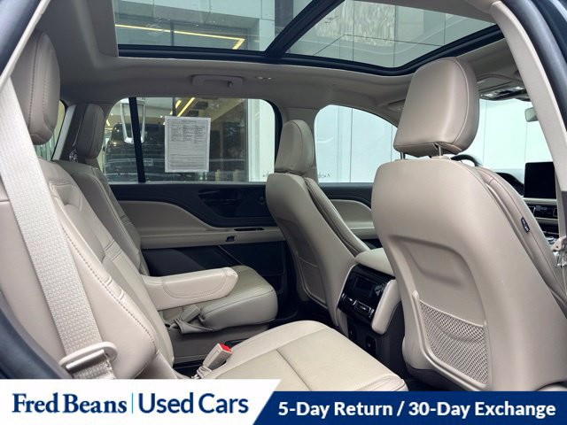 Used 2023 Lincoln Aviator Reserve w/ Elements Package Plus AWD/4WD image 17