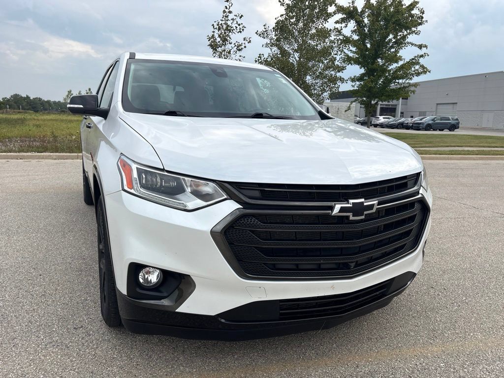 Used 2021 Chevrolet Traverse Premier w/ Redline Edition AWD/4WD image 2
