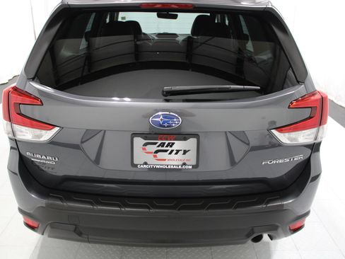 Used 2023 Subaru Forester Limited w/ Popular Package #2 AWD/4WD image 6