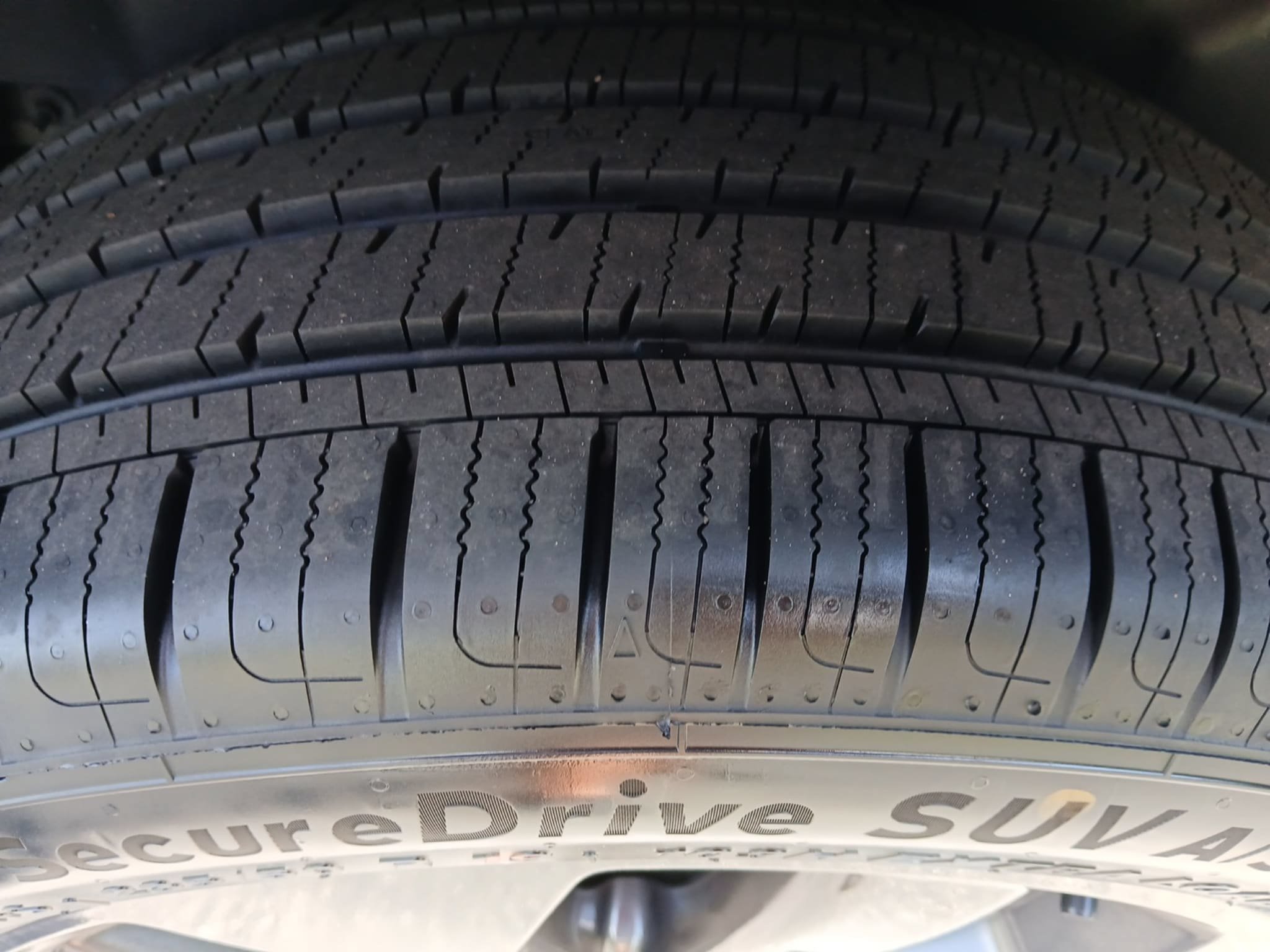 Used 2019 Jeep Cherokee High Altitude FWD image 20