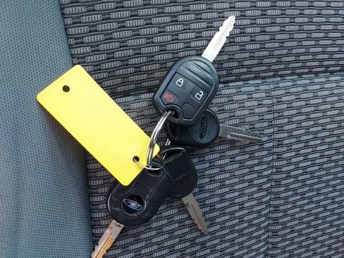 Used 2015 Ford F250 XL w/ Power Equipment Group image 19