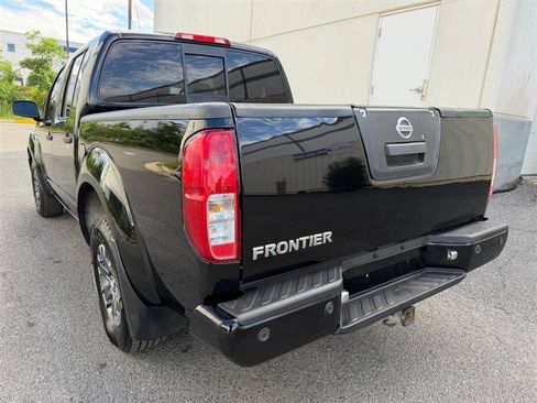 Used 2018 Nissan Frontier PRO-4X AWD/4WD image 14