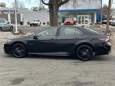 Used 2022 Toyota Camry XSE image 2