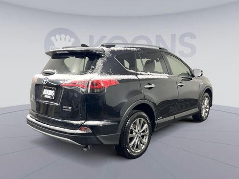 Used 2018 Toyota RAV4 Limited image 7