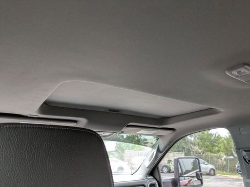 Used 2023 GMC Sierra 3500 Denali w/ Denali Ultimate Package image 24