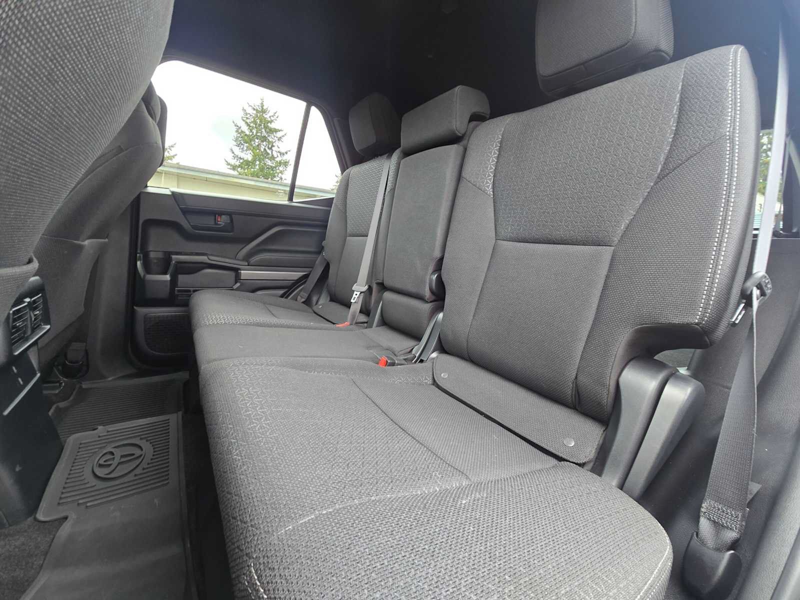 Certified 2025 Toyota 4Runner SR5 AWD/4WD image 17