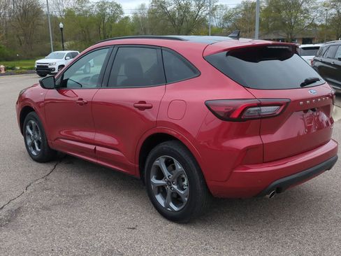 Used 2024 Ford Escape ST-Line w/ Tech Pack #1 AWD/4WD image 6