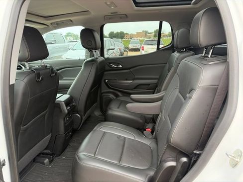 Used 2023 GMC Acadia SLT w/ Elevation Edition AWD/4WD image 18