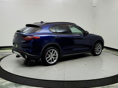 Used 2018 Alfa Romeo Stelvio Ti Sport AWD/4WD image 5