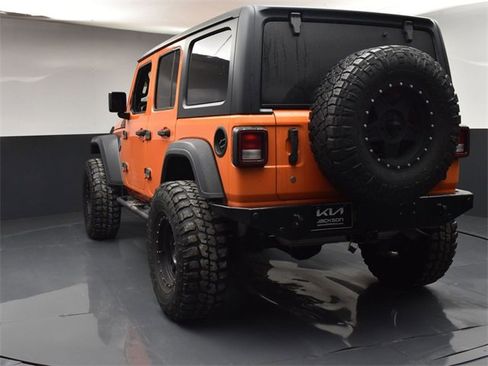 Used 2018 Jeep Wrangler Unlimited Sport S image 6