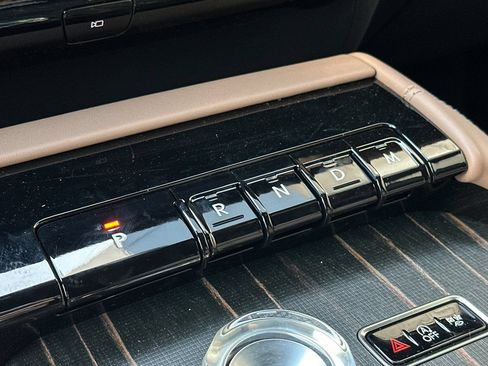 New 2026 Lincoln Navigator L Black Label AWD/4WD image 23