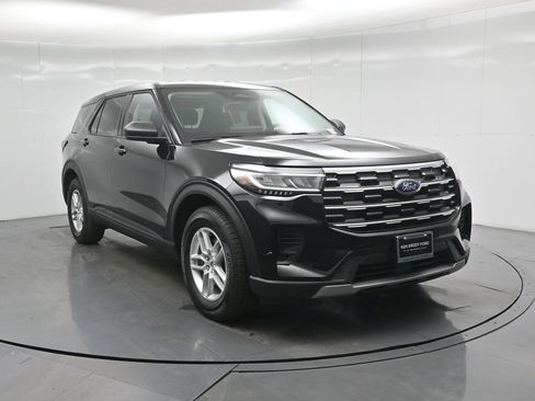 New 2026 Ford Explorer Active image 50