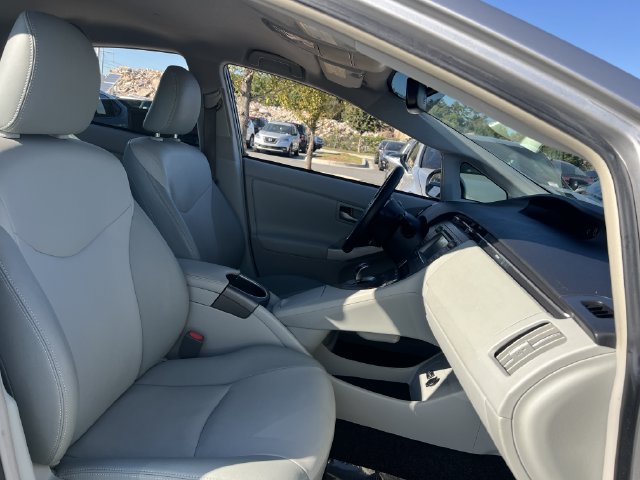 Used 2015 Toyota Prius Four FWD image 30