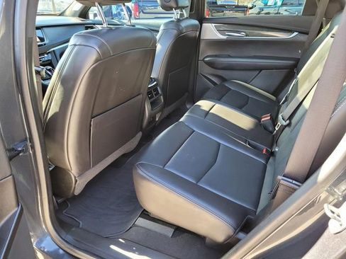 Used 2023 Cadillac XT5 Sportv image 3