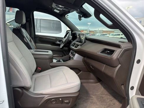 Used 2024 GMC Yukon XL SLE AWD/4WD image 15