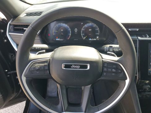 Used 2024 Jeep Grand Cherokee L Laredo AWD/4WD image 22