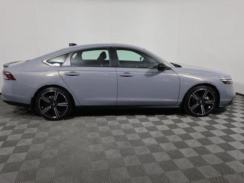 Used 2023 Honda Accord Sport image 4