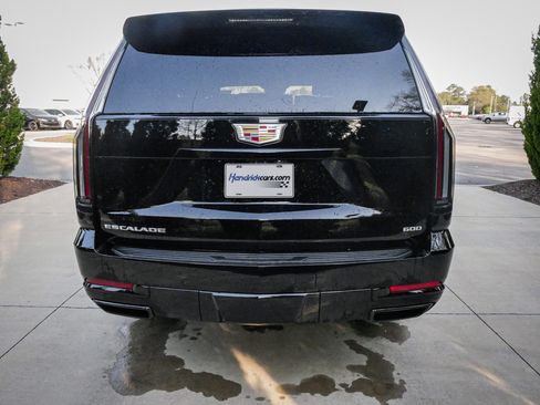 Used 2026 Cadillac Escalade Platinum Sport w/ LPO, Floor Liner Package image 11