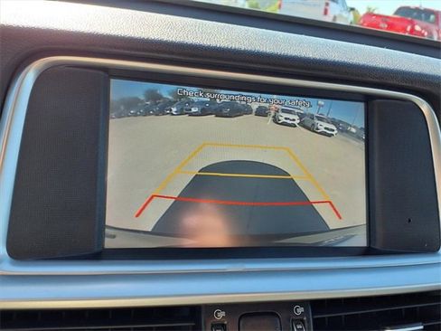 Used 2020 Kia Optima LX image 17