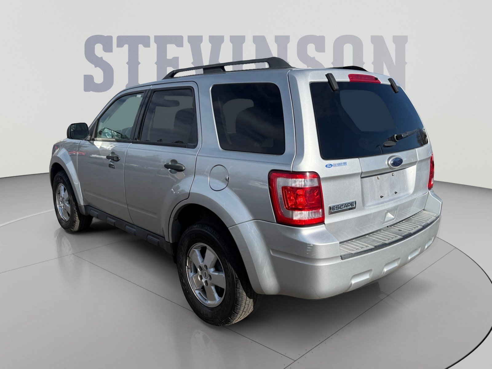 Used 2011 Ford Escape XLT AWD/4WD image 3