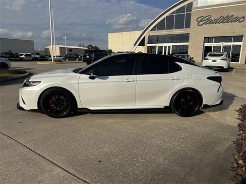 Used 2021 Toyota Camry XSE image 8