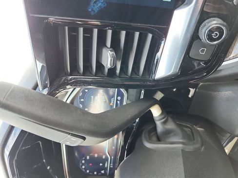 Certified 2022 Chevrolet Silverado 1500 LT image 25