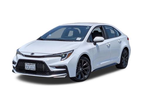 Used 2025 Toyota Corolla SE FWD image 1
