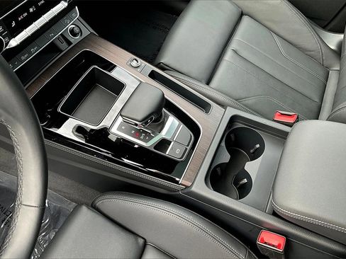 Used 2025 Audi Q5 2.0T Premium Plus w/ Premium Plus Package image 18